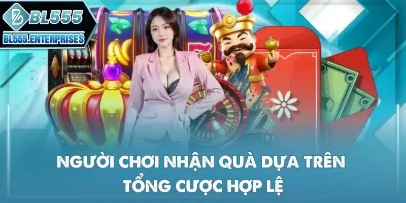 nguoi-choi-nhan-qua-dua-tren-tong-cuoc-hop-le